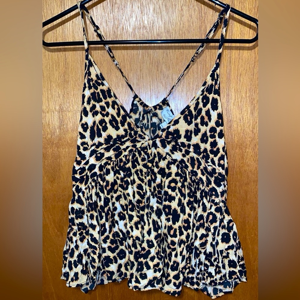 Leopard print flowy tank top